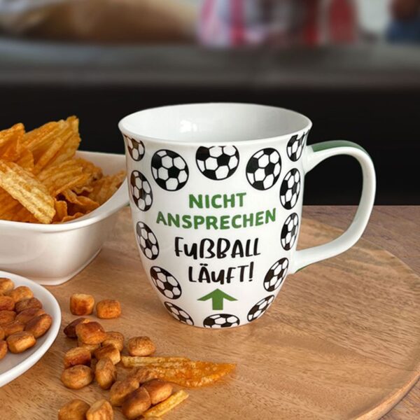Tasse »Nicht ansprechen, Fußball läuft«